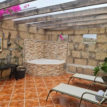 Sunny Island Retreat In Tejina De Isora Holiday home