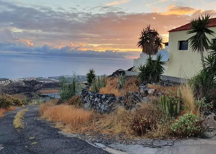 Sunny Island Retreat In Tejina De Isora *