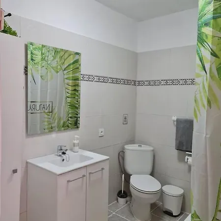 Sunny Island Retreat In Tejina De Isora 度假居